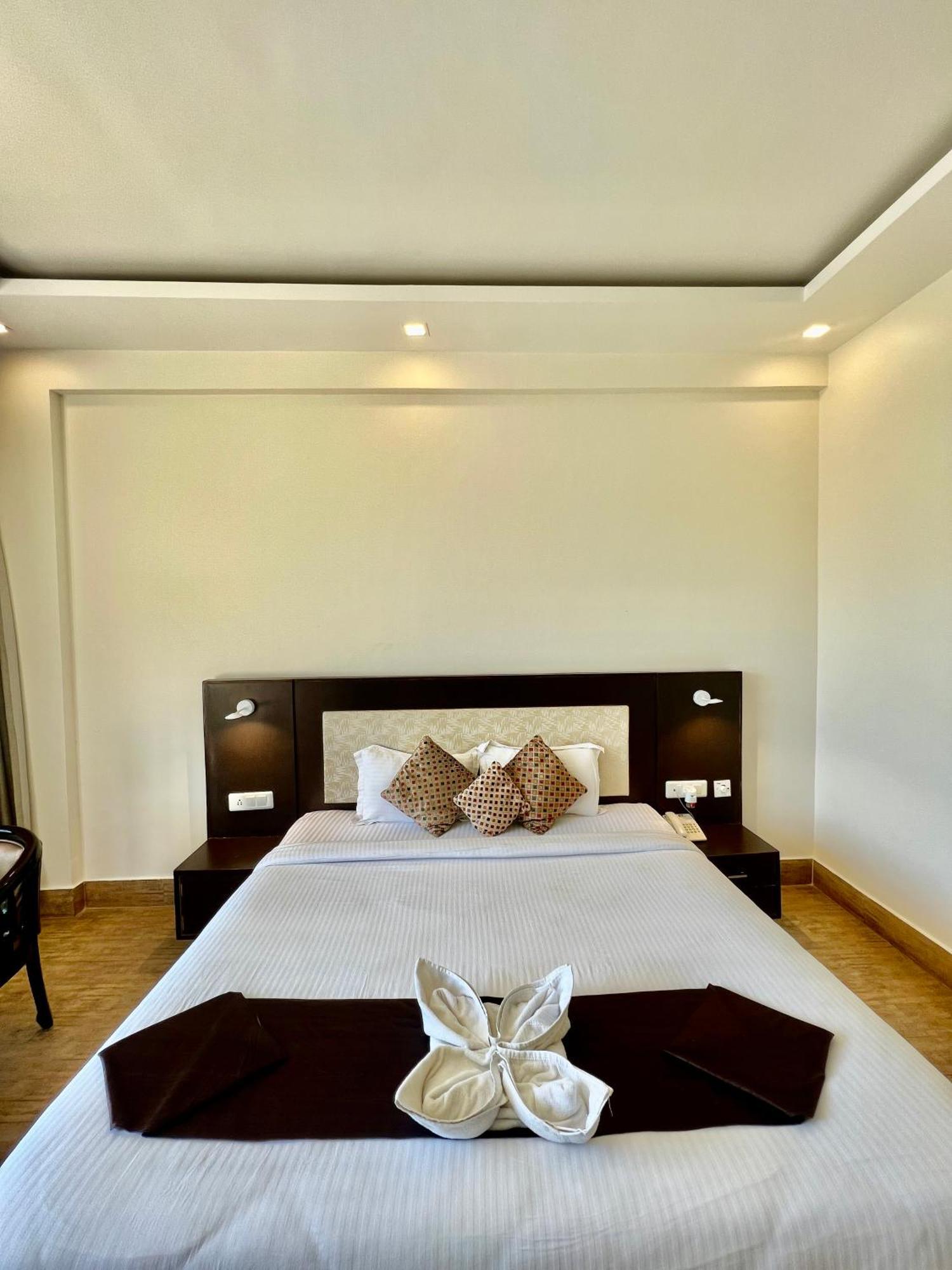 Sea Hawk - Luxury Hill Resort 4 Mins From Bhimtal Lake Exterior foto