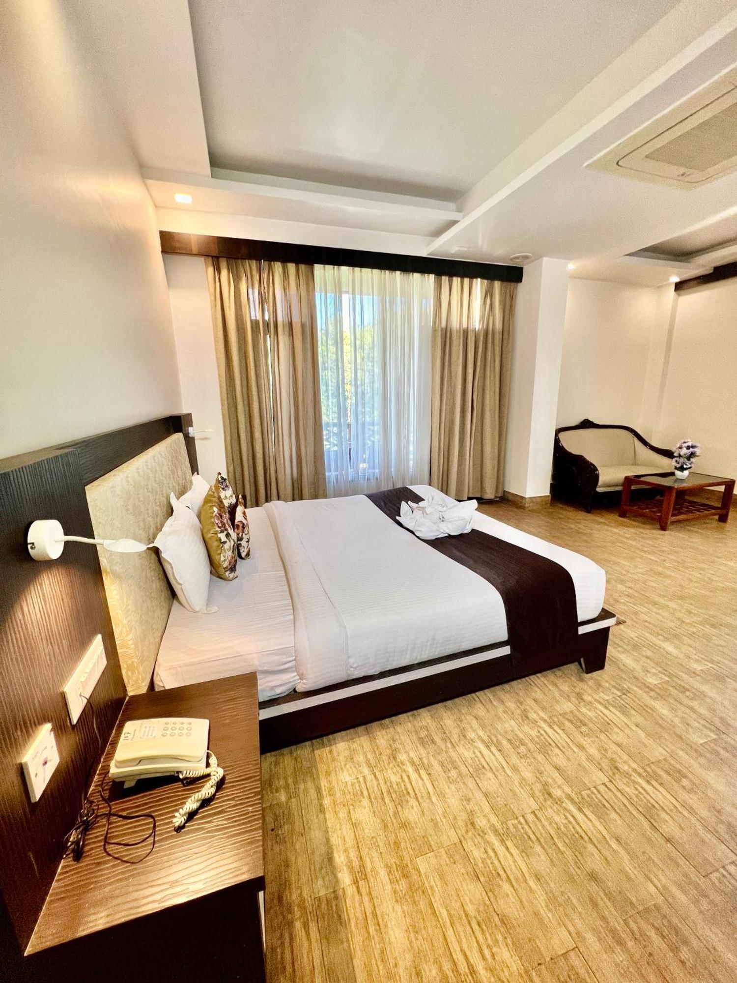 Sea Hawk - Luxury Hill Resort 4 Mins From Bhimtal Lake Exterior foto