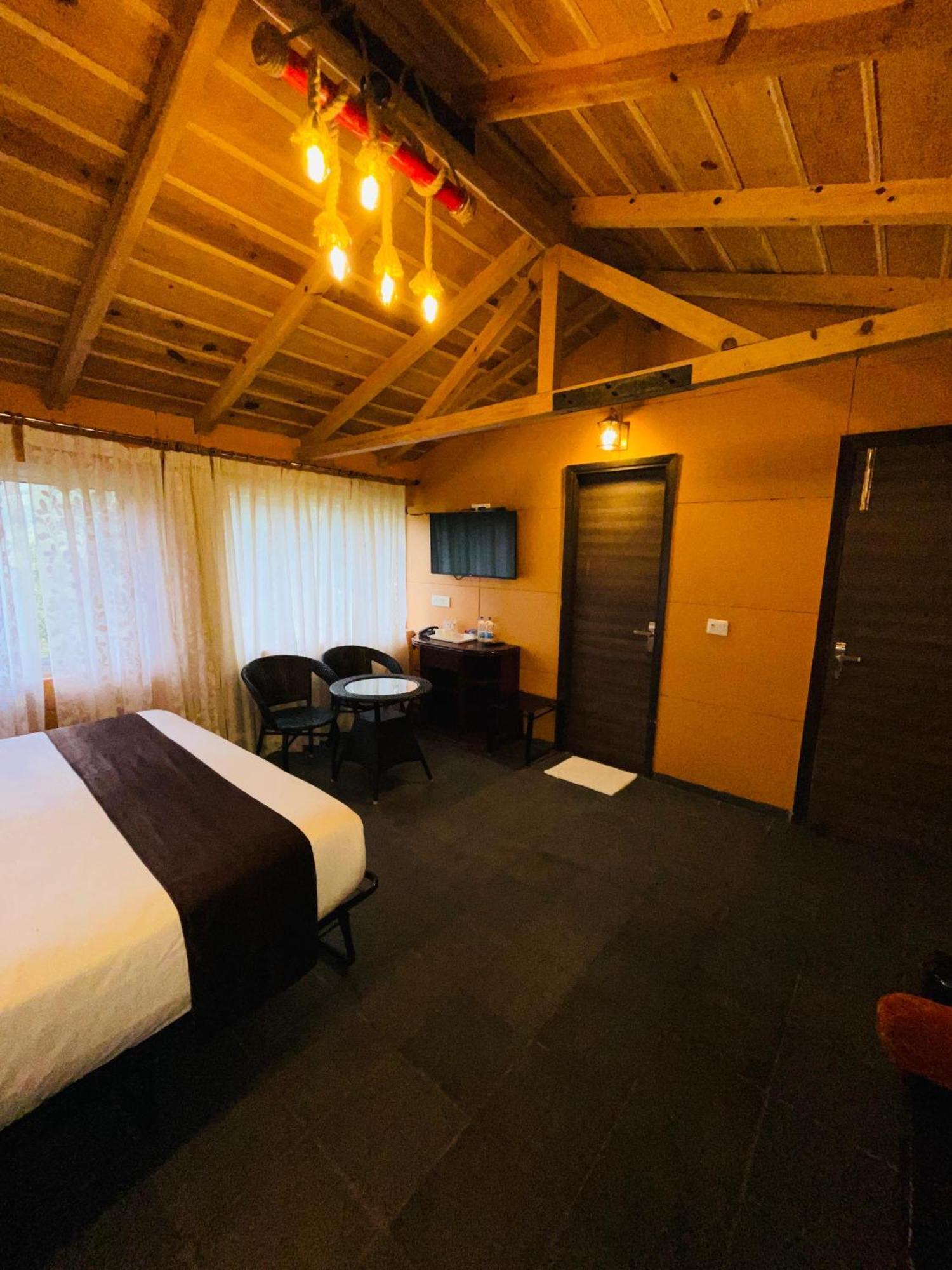 Sea Hawk - Luxury Hill Resort 4 Mins From Bhimtal Lake Exterior foto